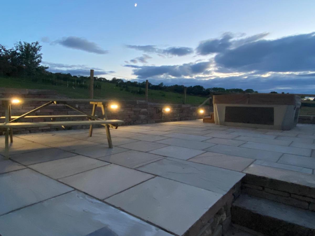 Welton  Rattlebeck Farm Cottage And Hot Tub Pet Friendly מראה חיצוני תמונה