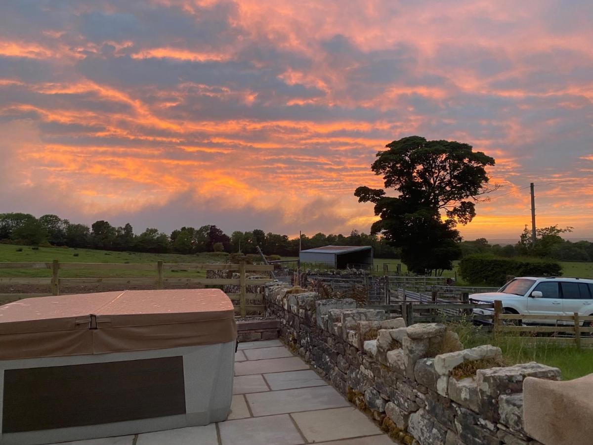 Welton  Rattlebeck Farm Cottage And Hot Tub Pet Friendly מראה חיצוני תמונה