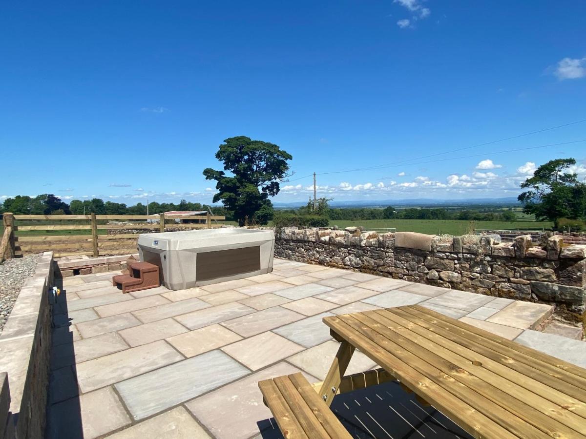 Welton  Rattlebeck Farm Cottage And Hot Tub Pet Friendly מראה חיצוני תמונה
